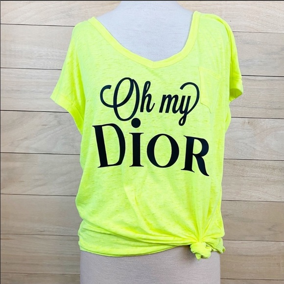 Meet your Posher, The Graceful Hanger - Picture 12 of 16